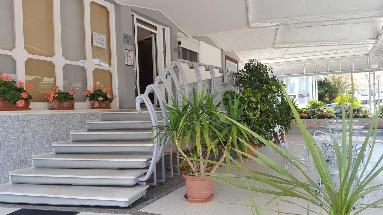 Residence Moresco Lido di Jesolo Exterior foto