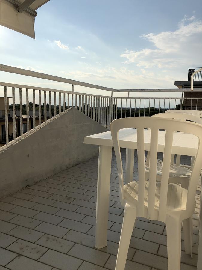 Residence Moresco Lido di Jesolo Exterior foto